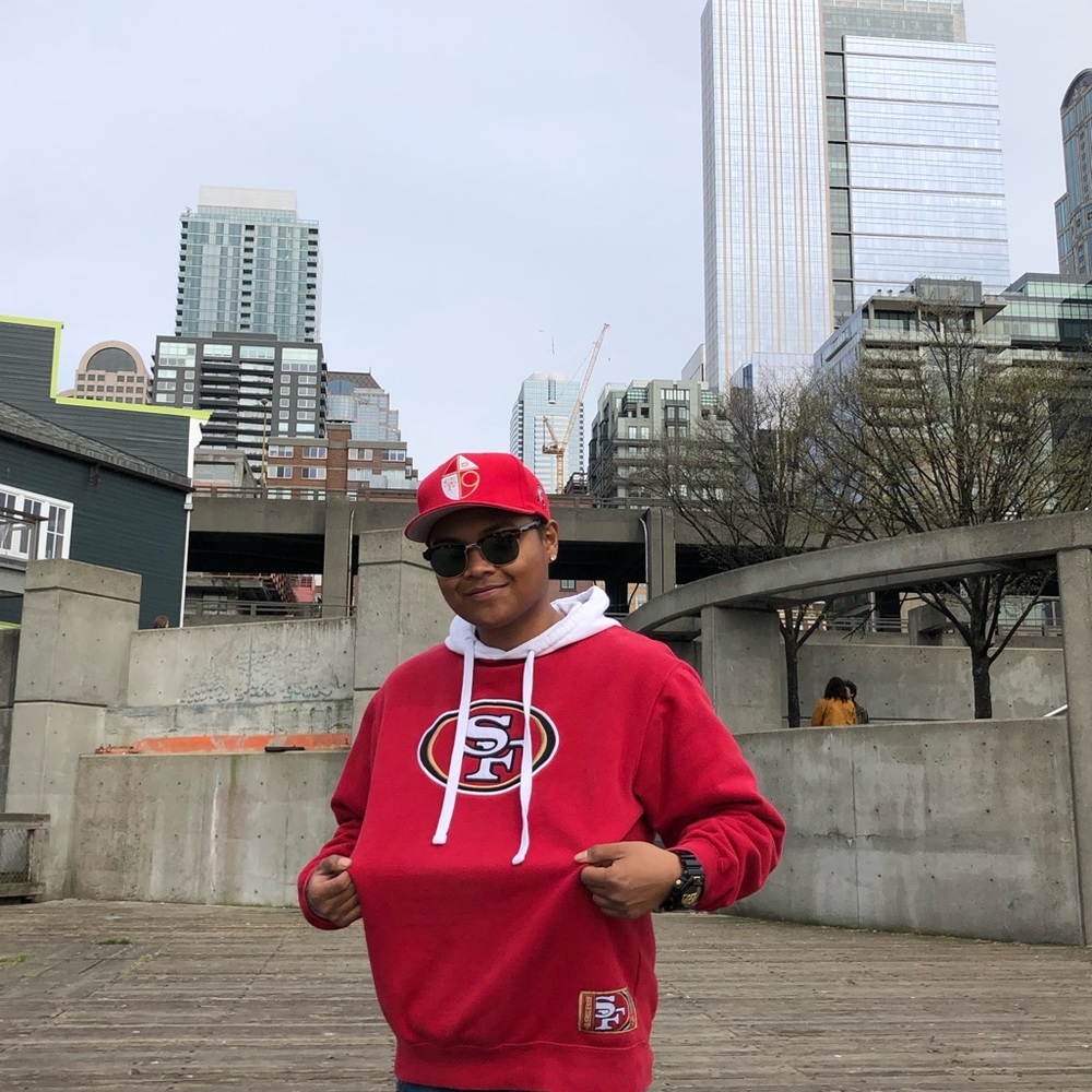 Meet your Posher, Devin